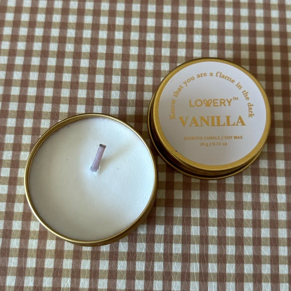 LOVERY scented wax candle‎ tiny. VANILLA
